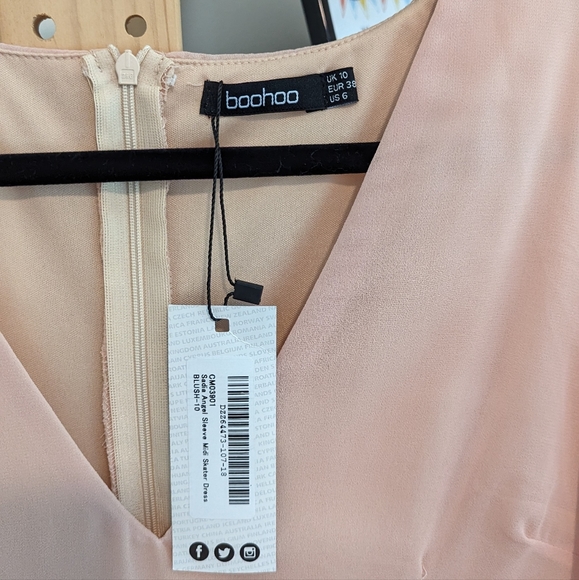 Boohoo Flutter sleeve dress size 6 - Picture 3 of 5